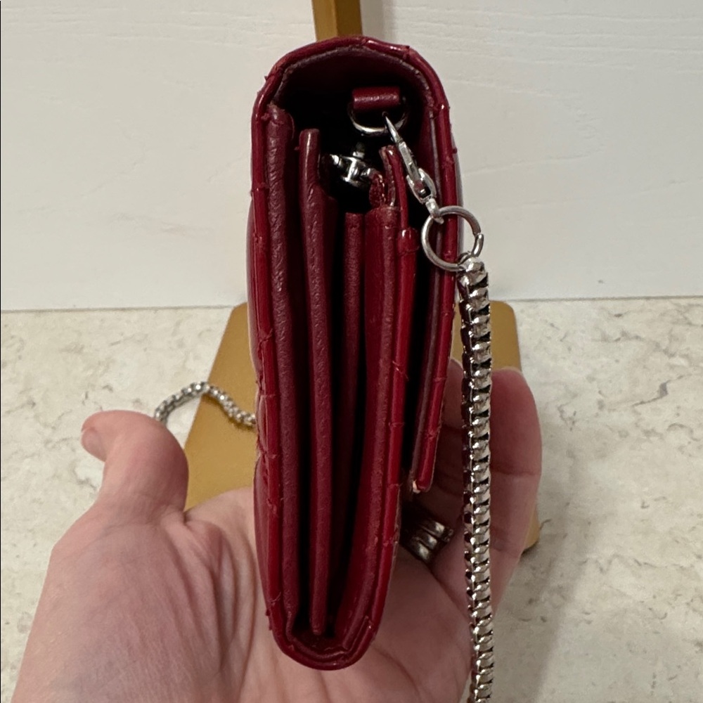 DIOR ♥️ patent cannage wallet on chain ♥️ - Picture 3 of 15